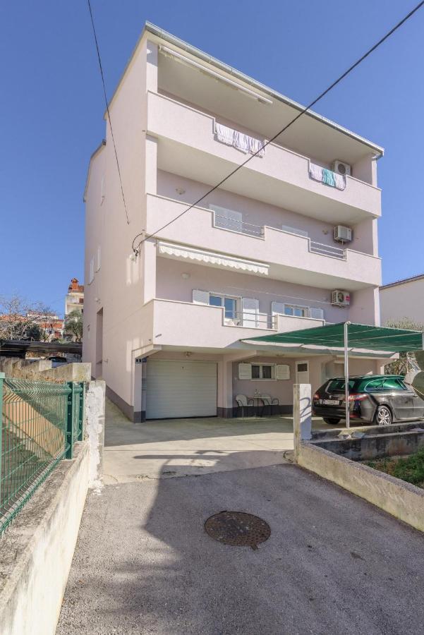 Apartments Meri Трогир Экстерьер фото
